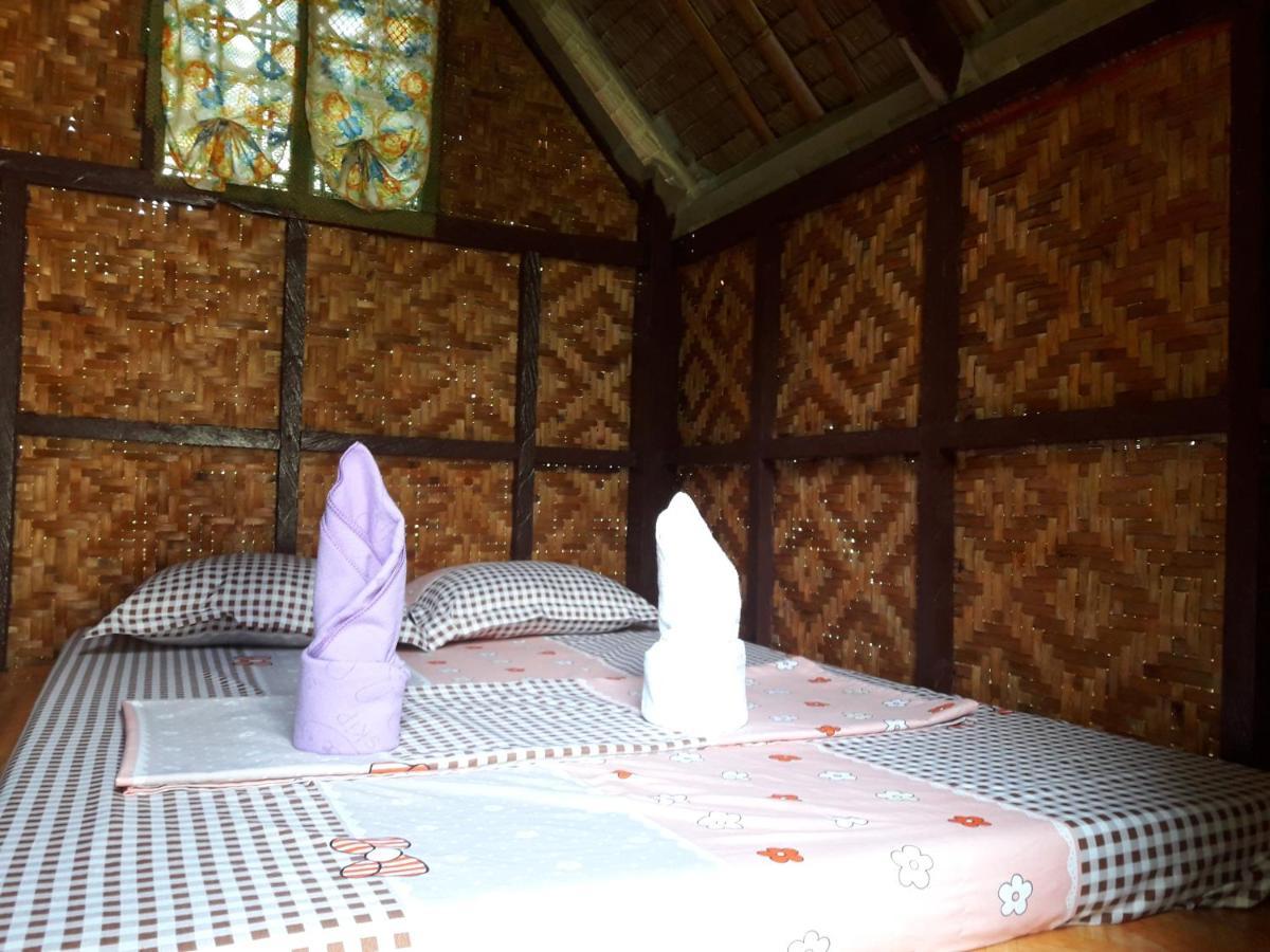 Lhoyjean Garden Hostel Batuan ภายนอก รูปภาพ
