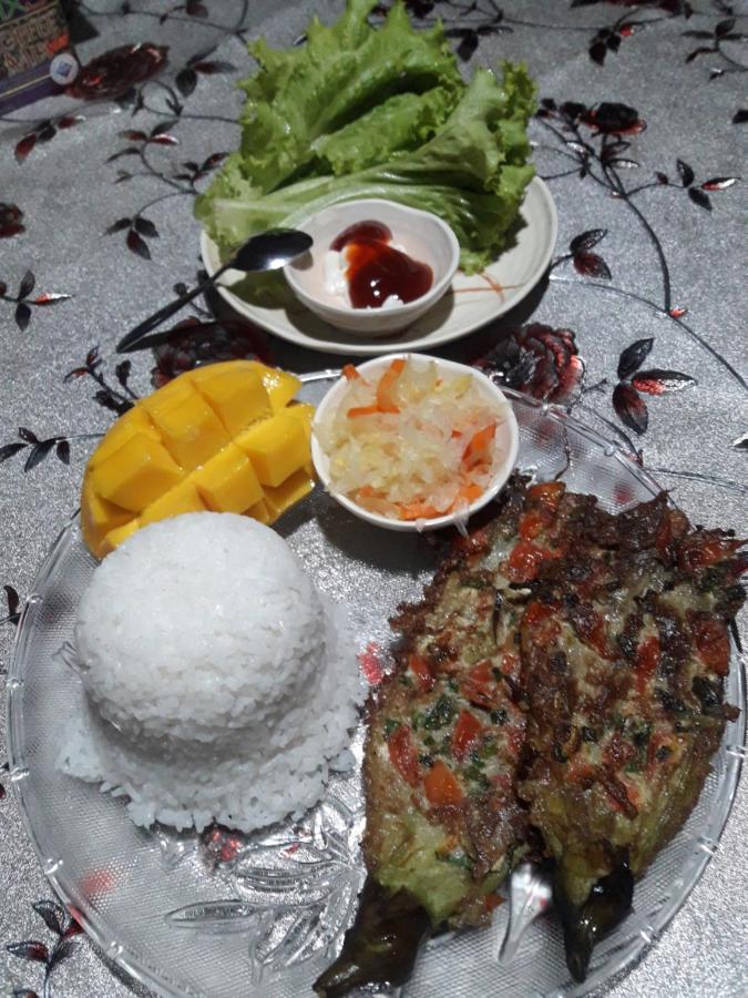 Lhoyjean Garden Hostel Batuan ภายนอก รูปภาพ