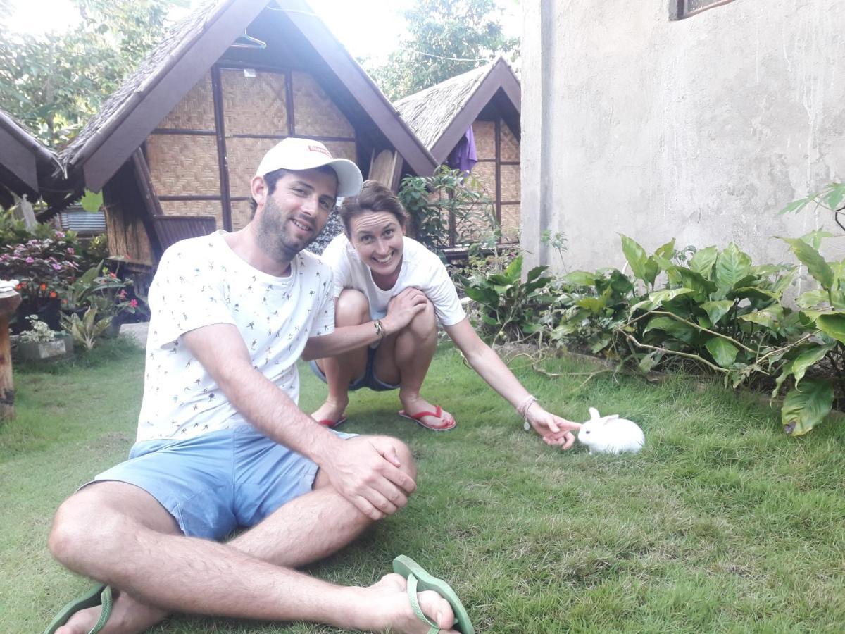 Lhoyjean Garden Hostel Batuan ภายนอก รูปภาพ