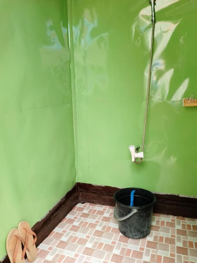 Lhoyjean Garden Hostel Batuan ภายนอก รูปภาพ