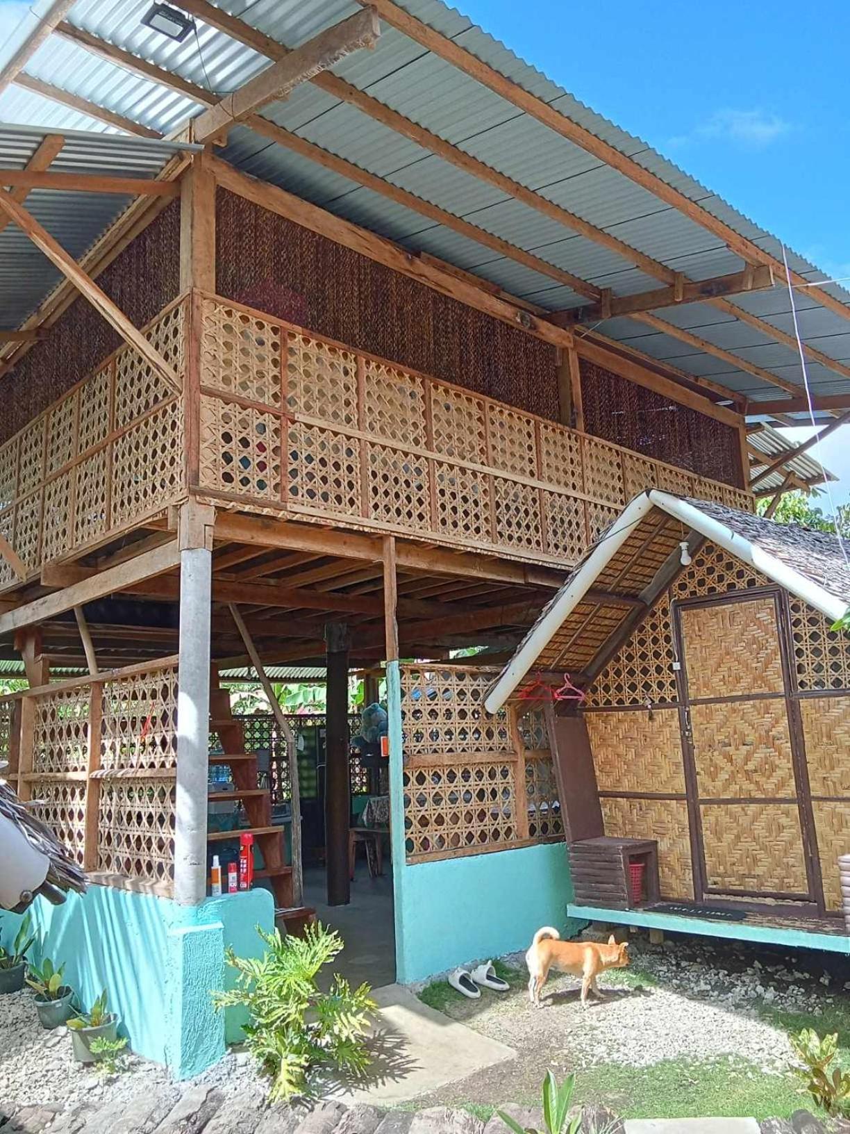 Lhoyjean Garden Hostel Batuan ภายนอก รูปภาพ